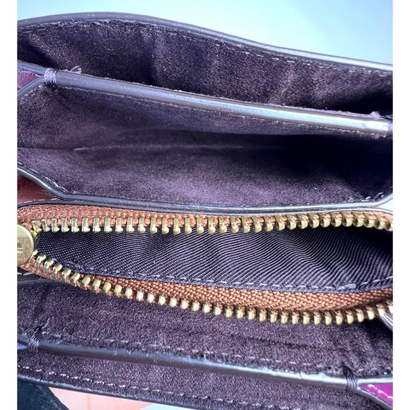 Coach Tabby Accordion Card Case with a Brass-Tone Signature "C" Hardware Closure - Picture 7 of 8